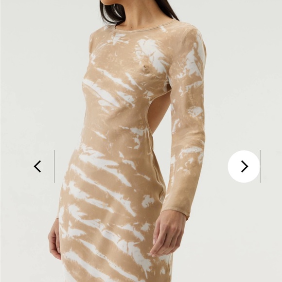 Third Form, long sleeve tie back midi dress - Picture 4 of 5